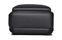 Sac à dos business homme <20L en PU Leather, dos ergonomique et poche rapide accès. Travail et ville