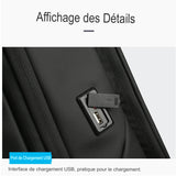 détail du port USB sur le côté du sac à dos cabine