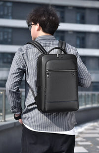 Sac à dos business moderne en PU Leather <20L. Confortable pour trajets, réunions et voyages professionnels
